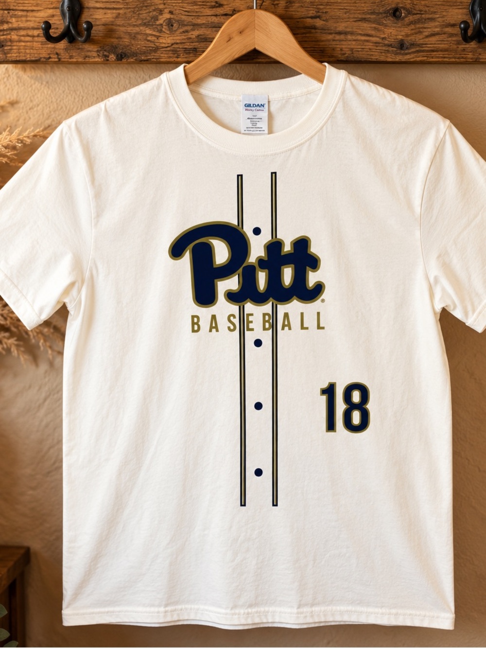 Pitt Panthers Baseball T-Shirt Men’s Medium M White Perfect Cond. No. 18